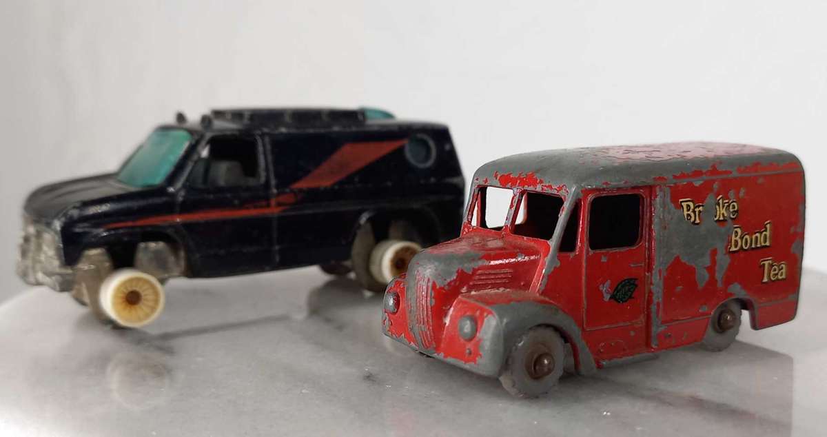 Vintage Diecast lot A (needs restore)