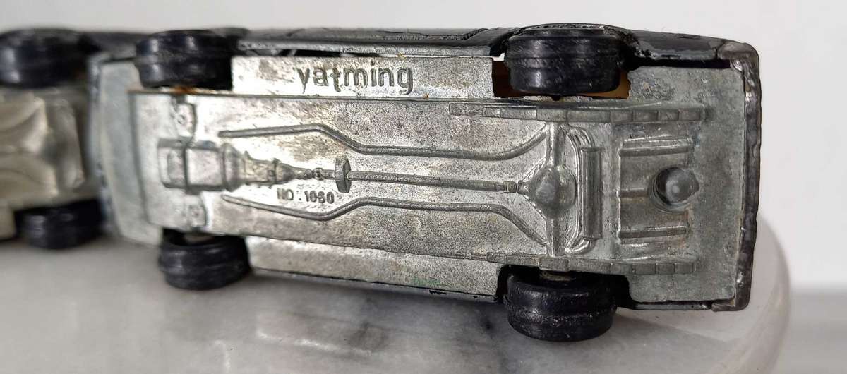 Vintage diecast lot C (needs restore)