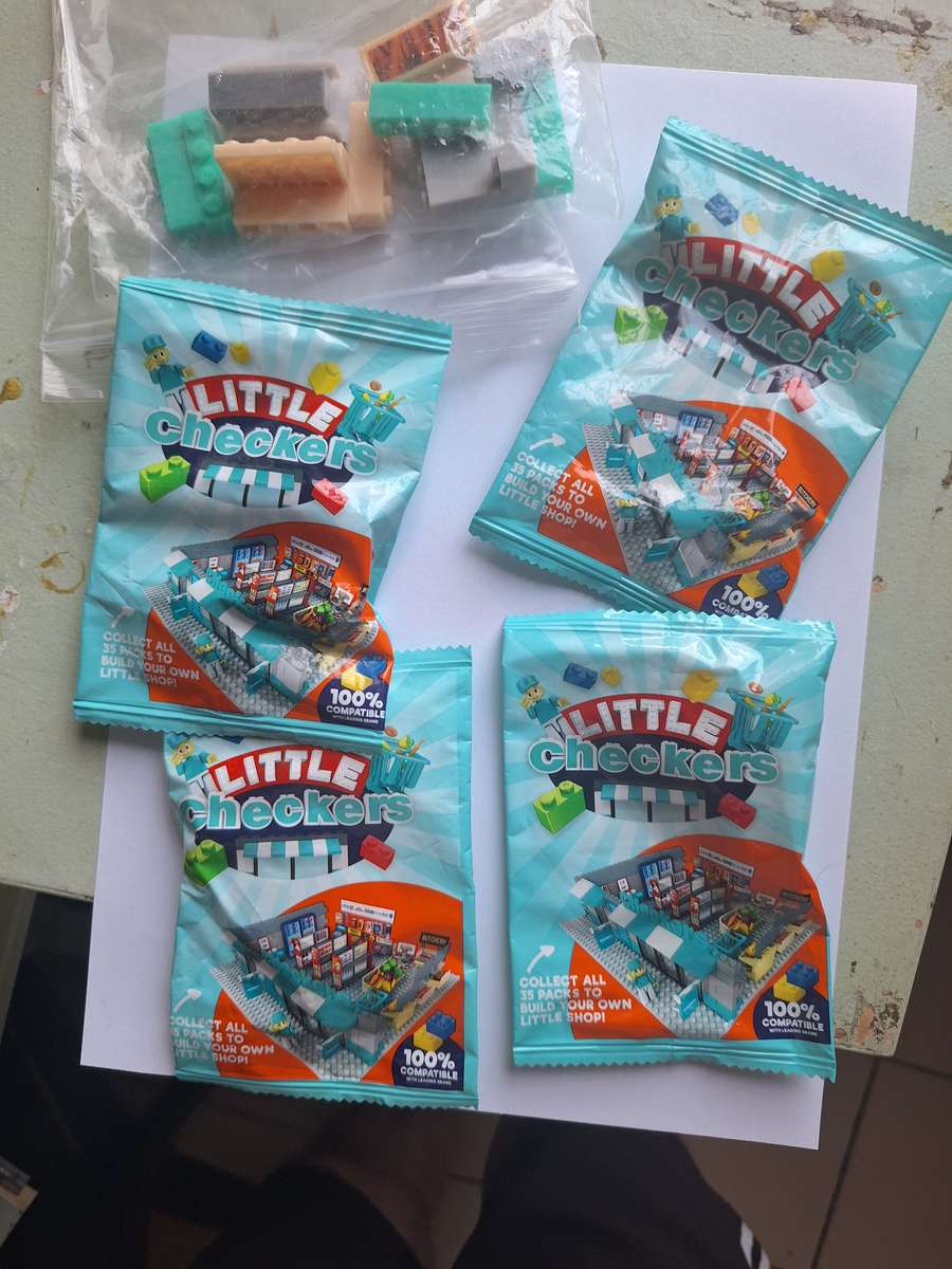 Little checkers lego packages 4 closed 1 open