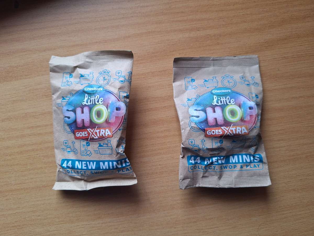 Checkers little shop extra 2 x minis in sealed package