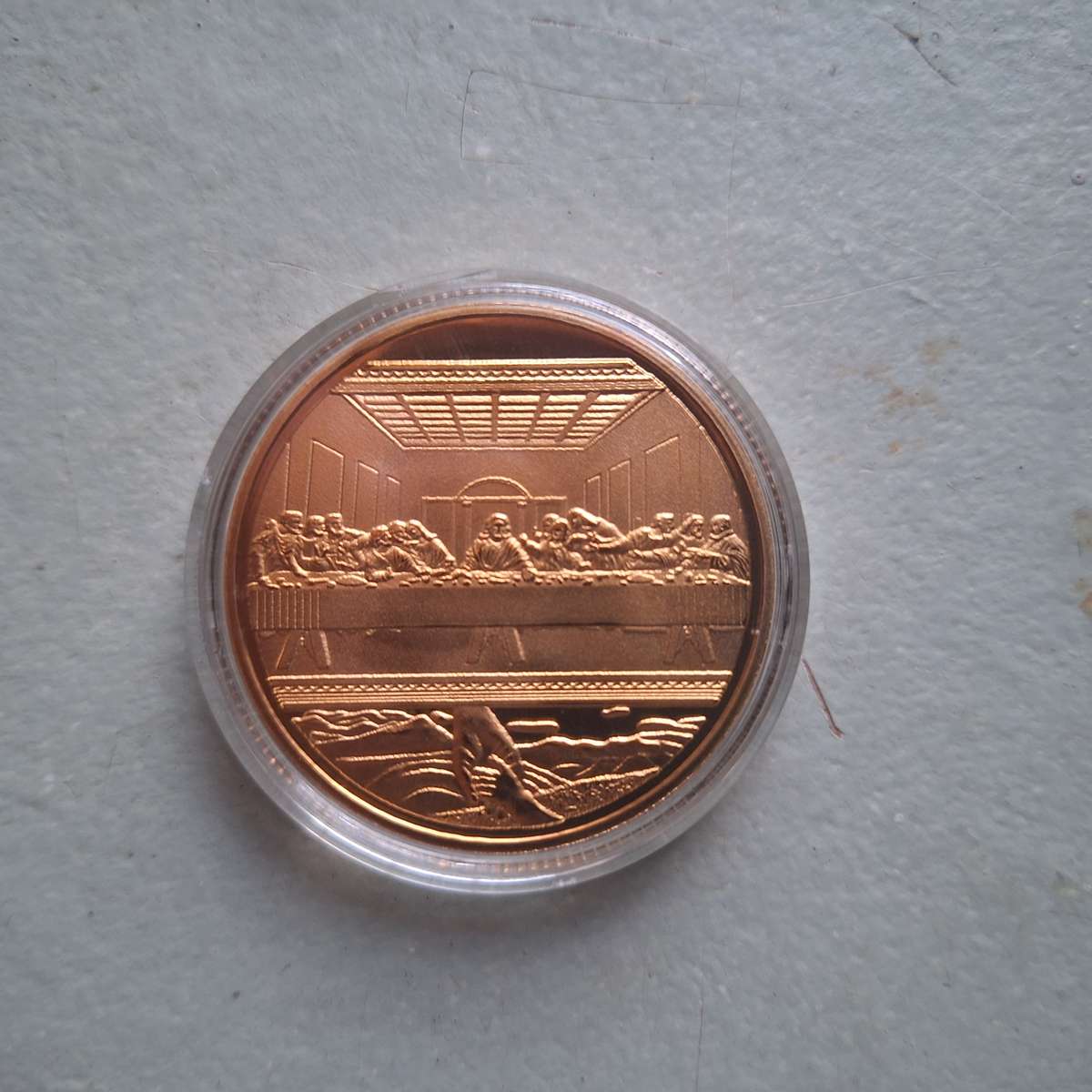 Last supper commemorative gold colored Jesus coin in capsule