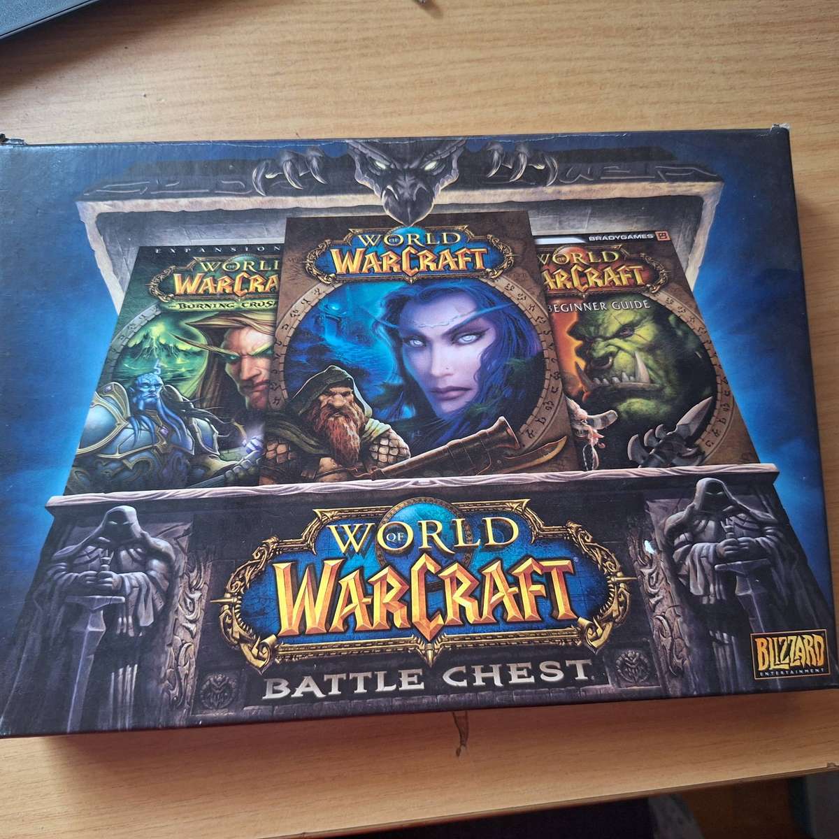 World of Warcraft Battle Chest with  disks and Quickstart guide
