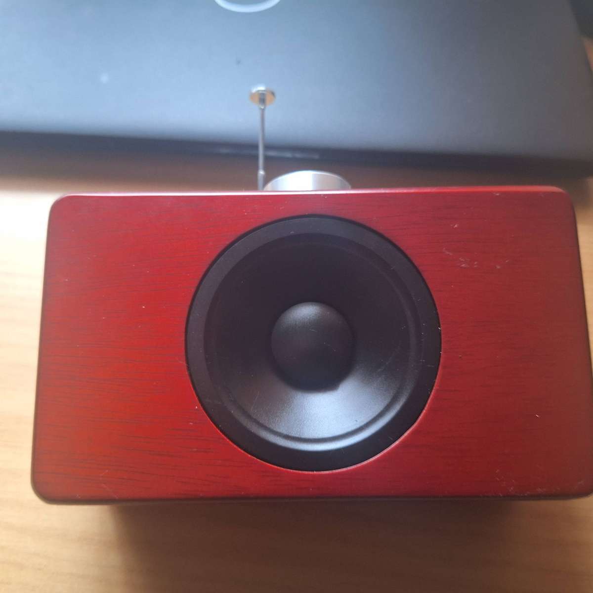 Vintage Harvilland mini altes radio in working condition with batteries 10cm x 15 cm