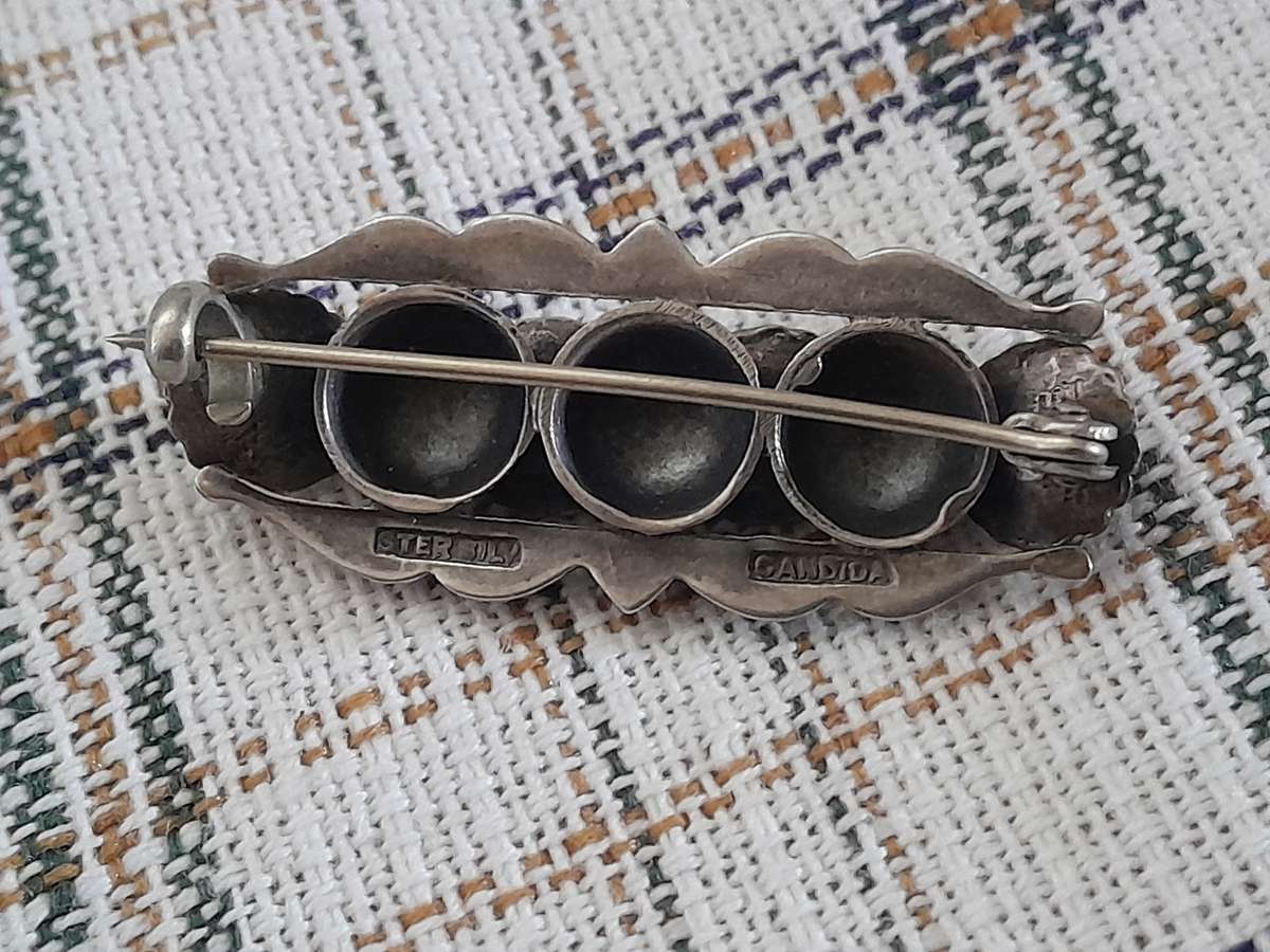 Stirling Silver brooch Vintage