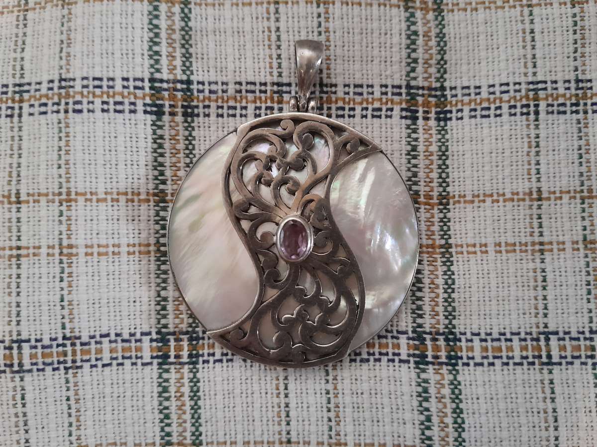 Vintage Mother of Pearl Silver Pendant