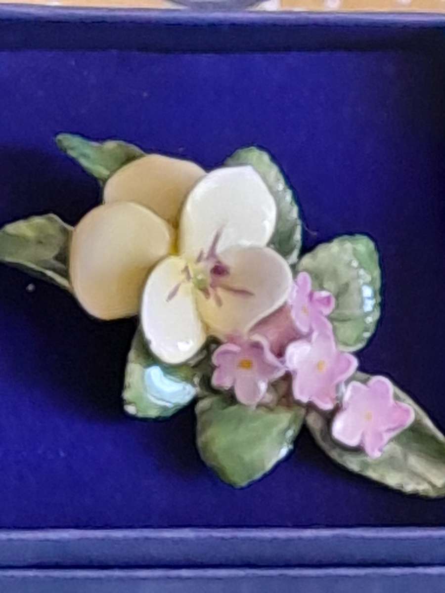 Dorothy Ann hand painted Porcelain Brooch