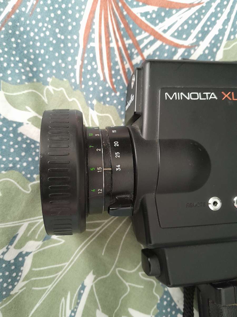 Minolta X L 401 Super 8 Movie Camera