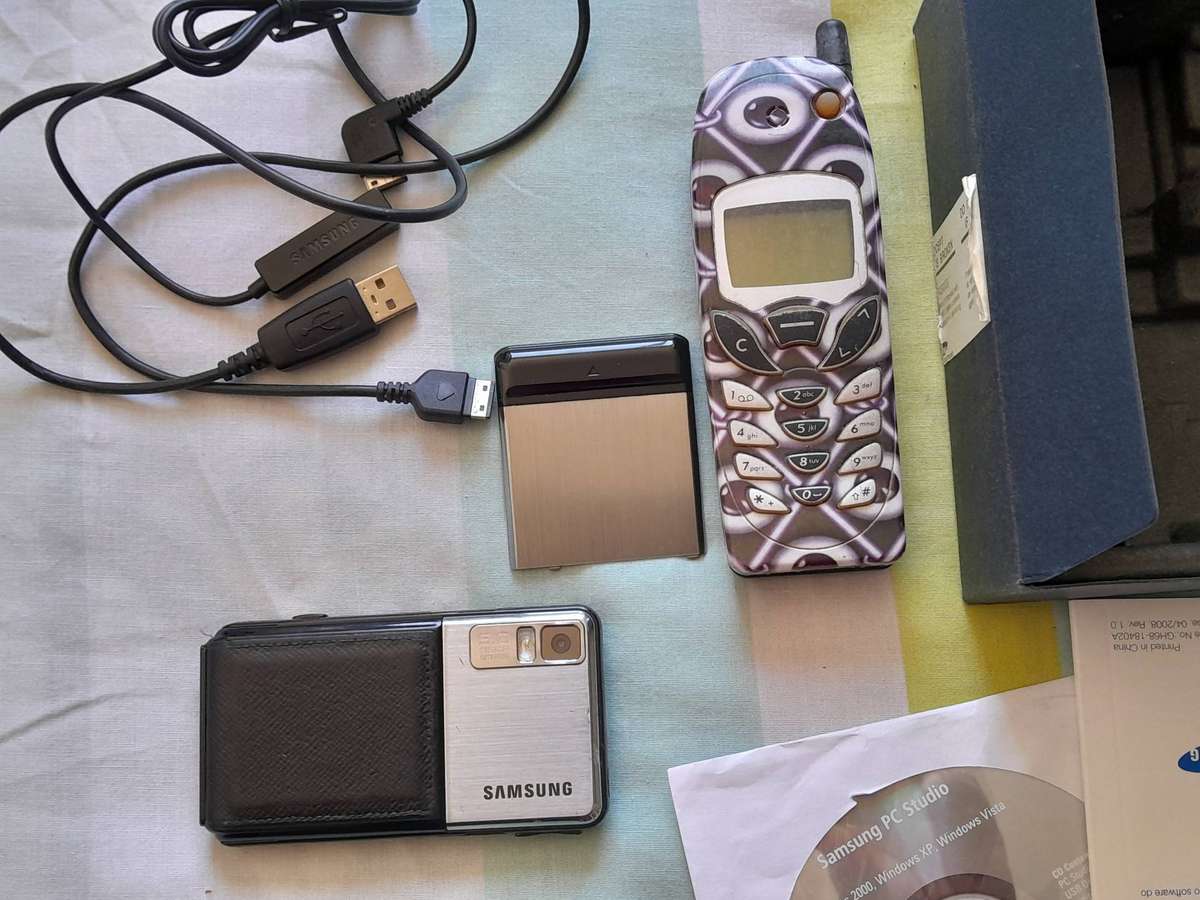 Samsung SGH 480 bundle