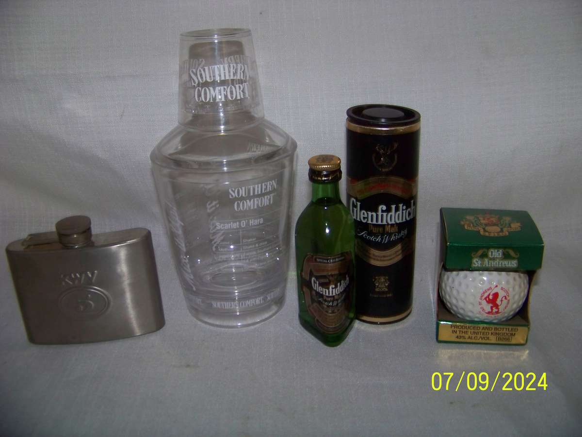 Bar display items