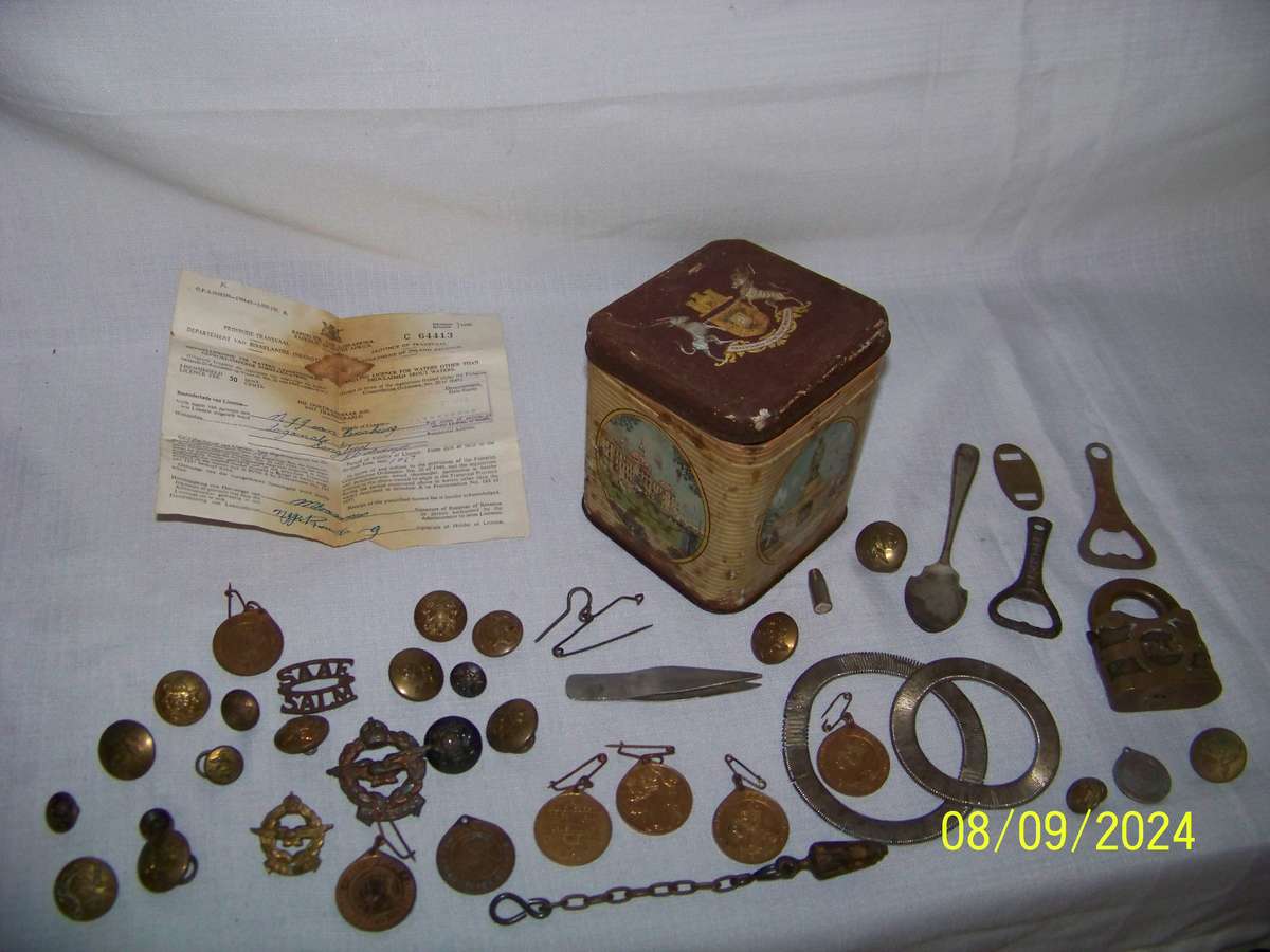 Old Tin full of Old Stuff