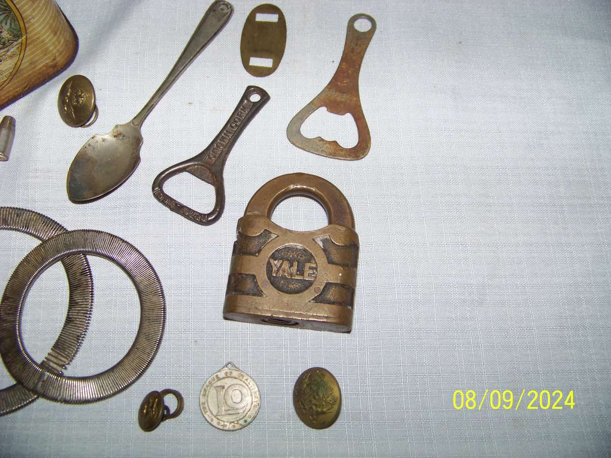 Old Tin full of Old Stuff