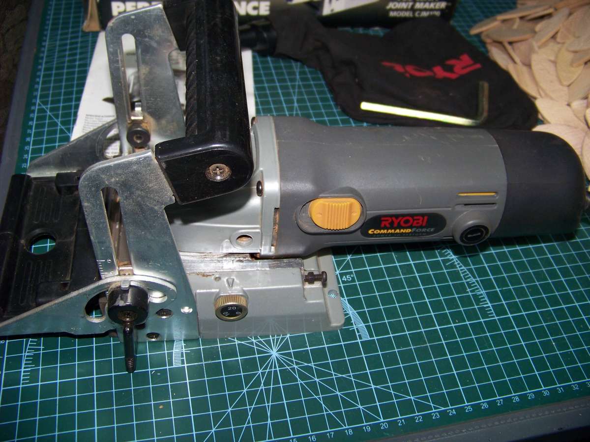 Ryobi Biscuit joiner