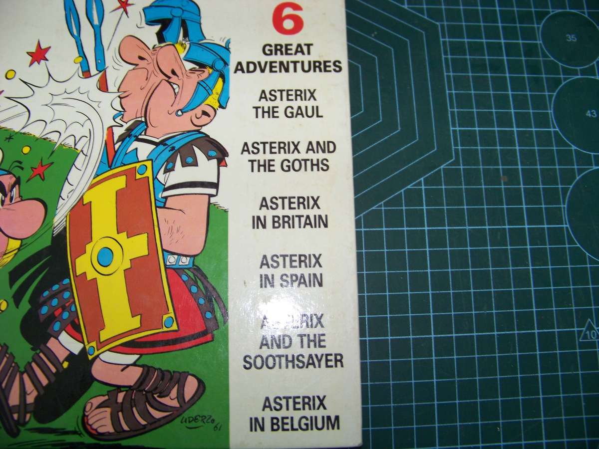The Giant Asterix Omnibus