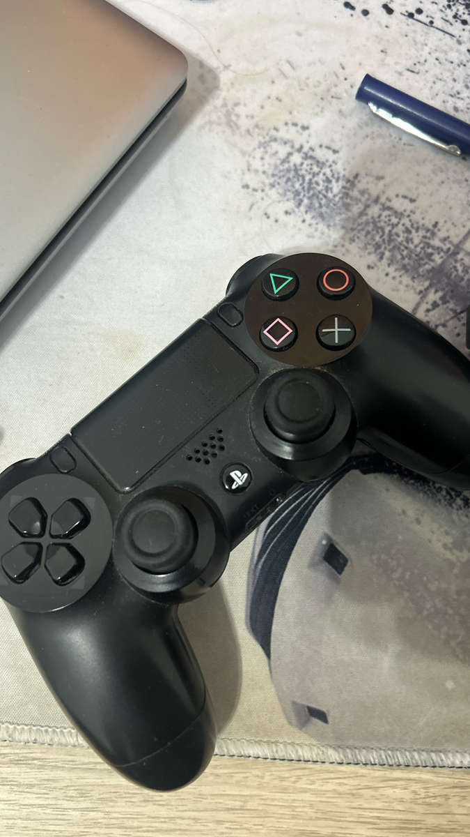Original DualShock 4 V1 Controller