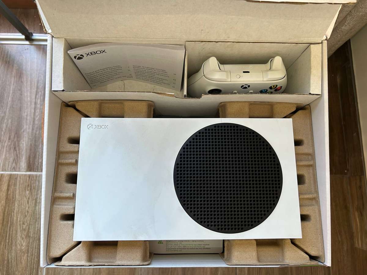 Xbox Series S 512GB + Controller + Original packaging