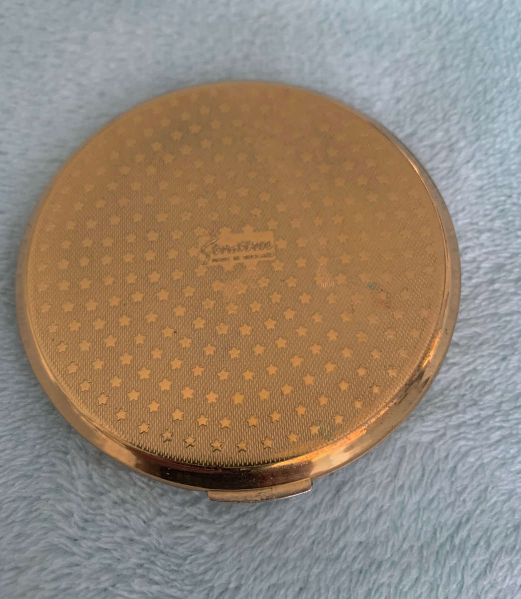 Vintage Powder compact