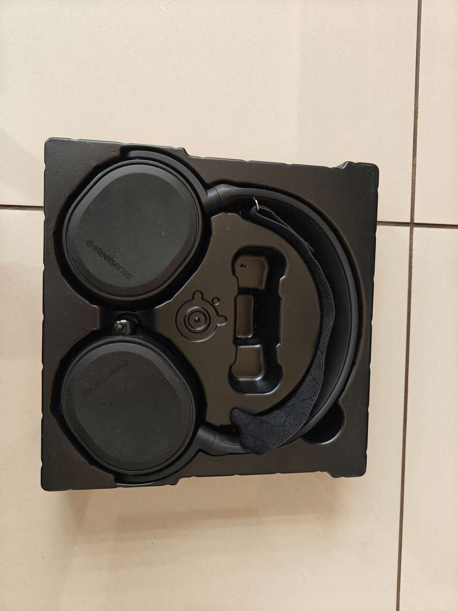 Steel Series Arctis 3 Gaming Headphones *secondhand*