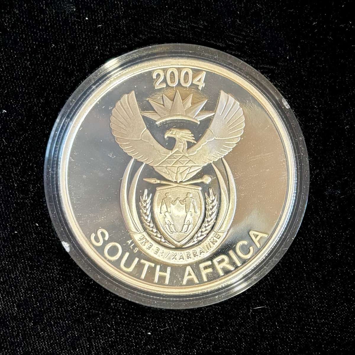 Stunning RSA 2004 Leopard Proof 2oz Silver Wildlife Series 50c, in original display.