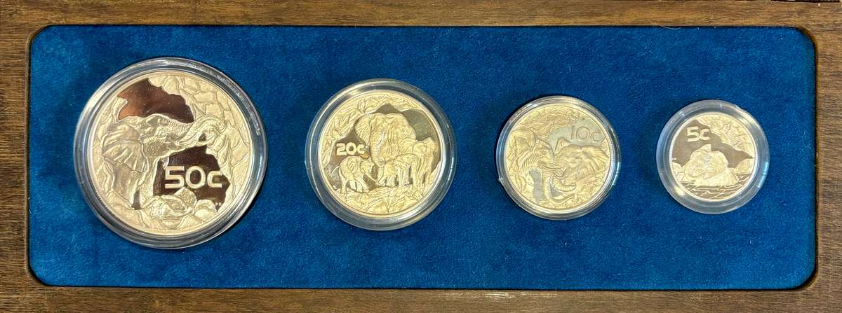 Stunning RSA 2002 Elephant Proof Silver Prestige Wildlife Series Set, in original Wooden display.