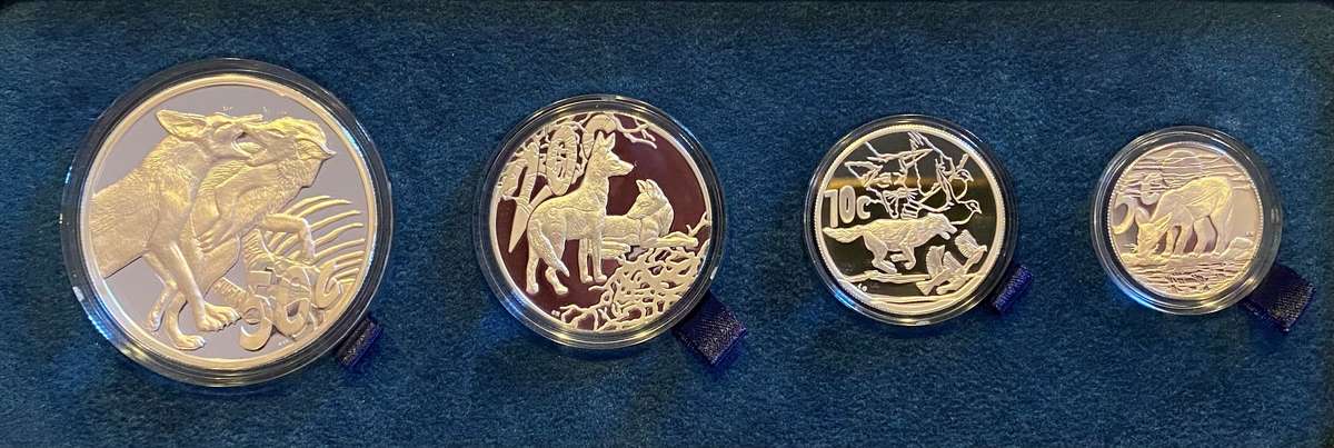 Stunning RSA 2006 Jackal Proof Silver Prestige Wildlife Series Set, in original Wooden display.