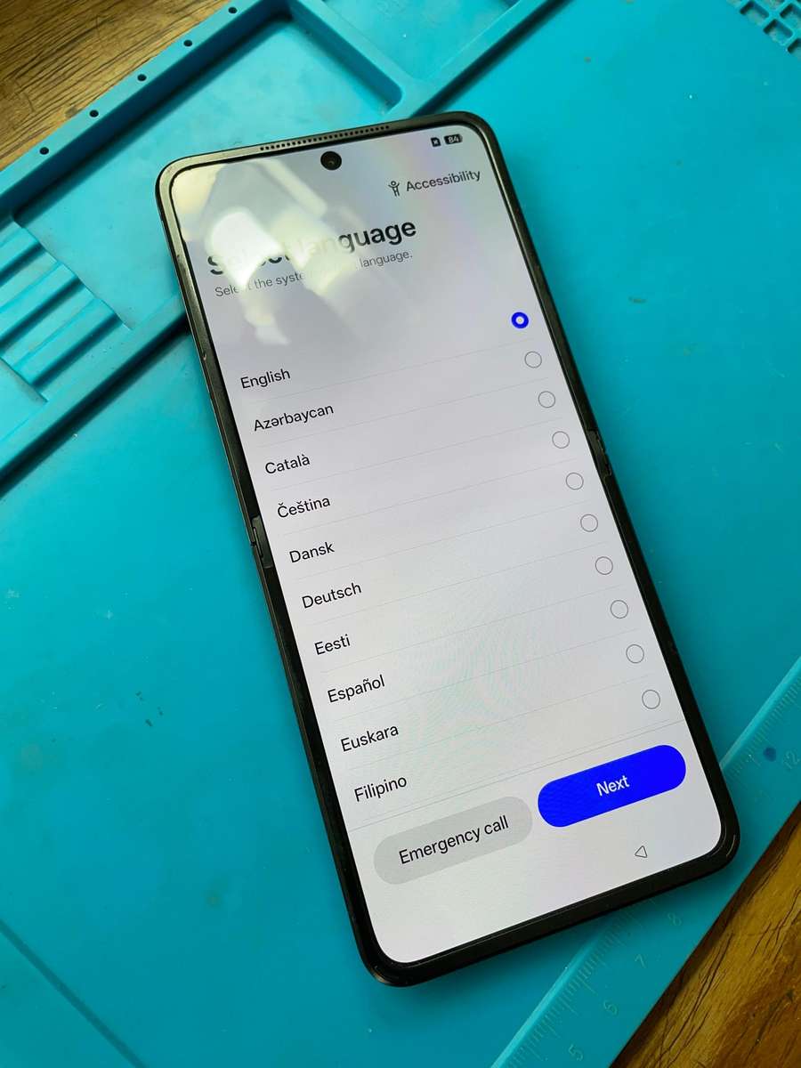 Flip phone Oppo Find N2 Flip