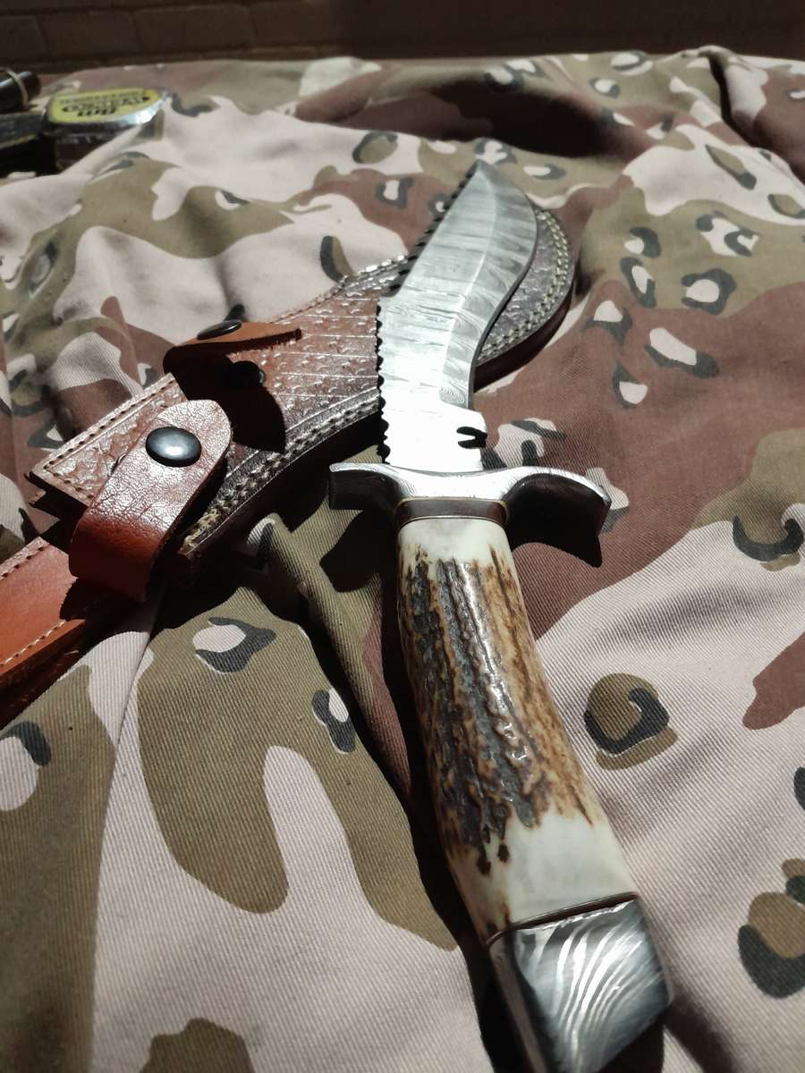 Damascus kukri