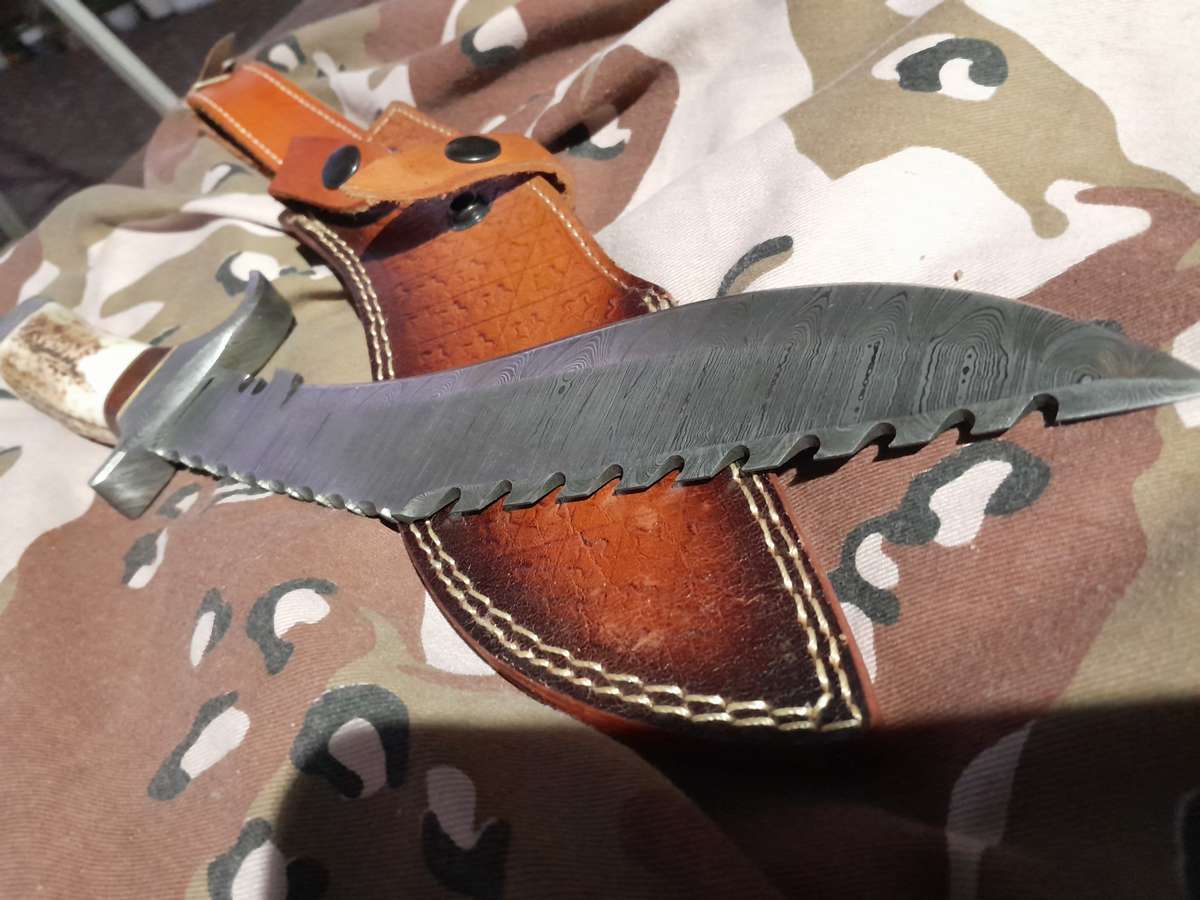 Damascus kukri
