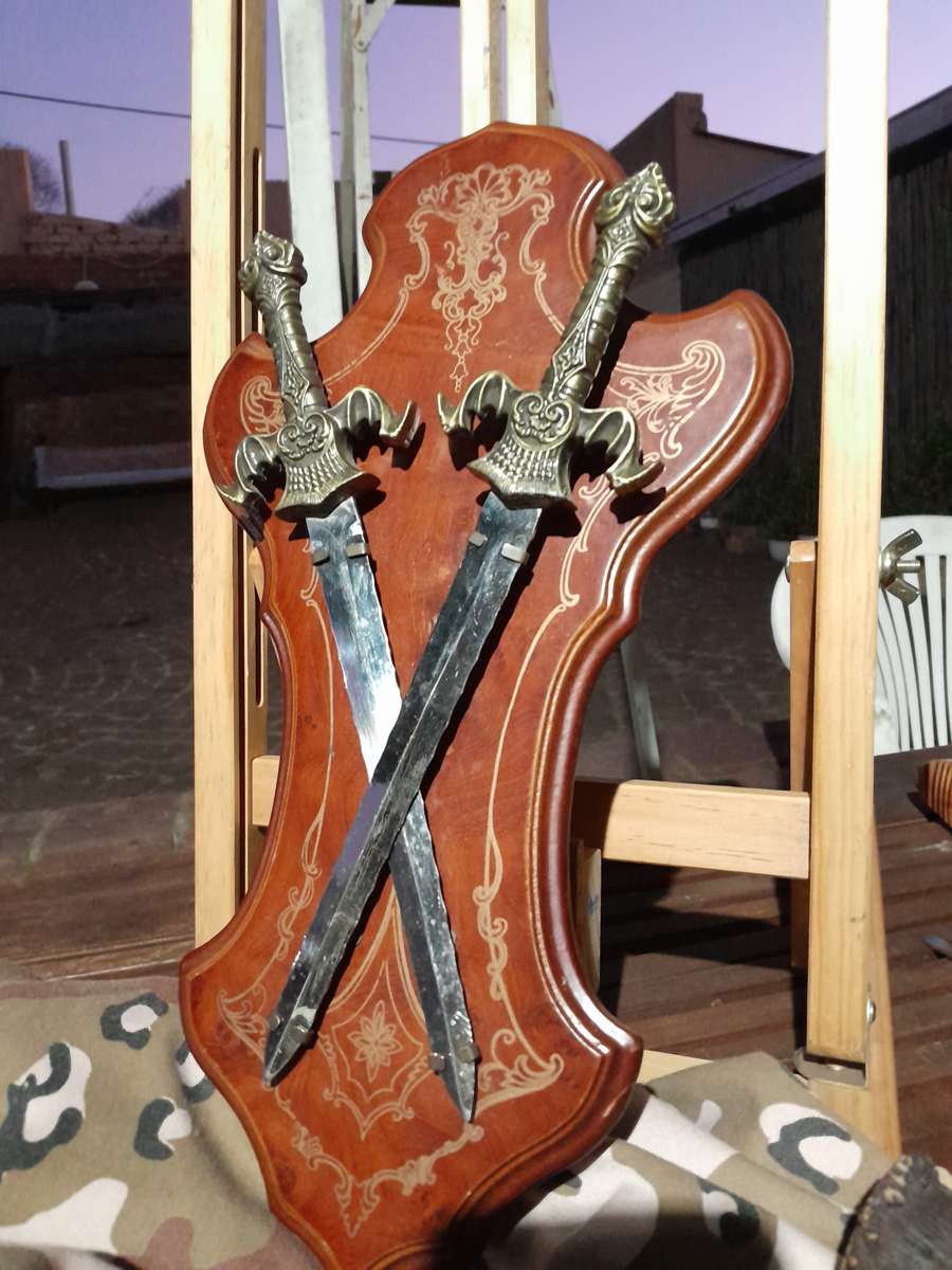 Display swords