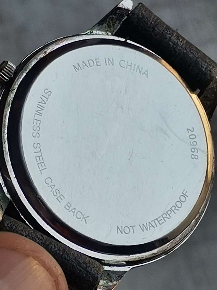 ELEGANT LADIES WATCH SET IN EXCELLENT WORKING CONDITION - BIDDING FOR BOTH WATCHES