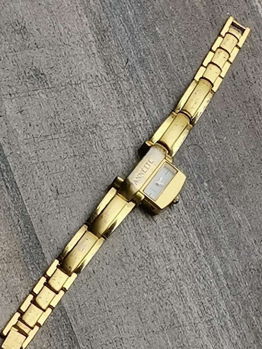 LADIES ANNETTE SLIDING WATCH IN EXCELLENT WORKING CONDITION