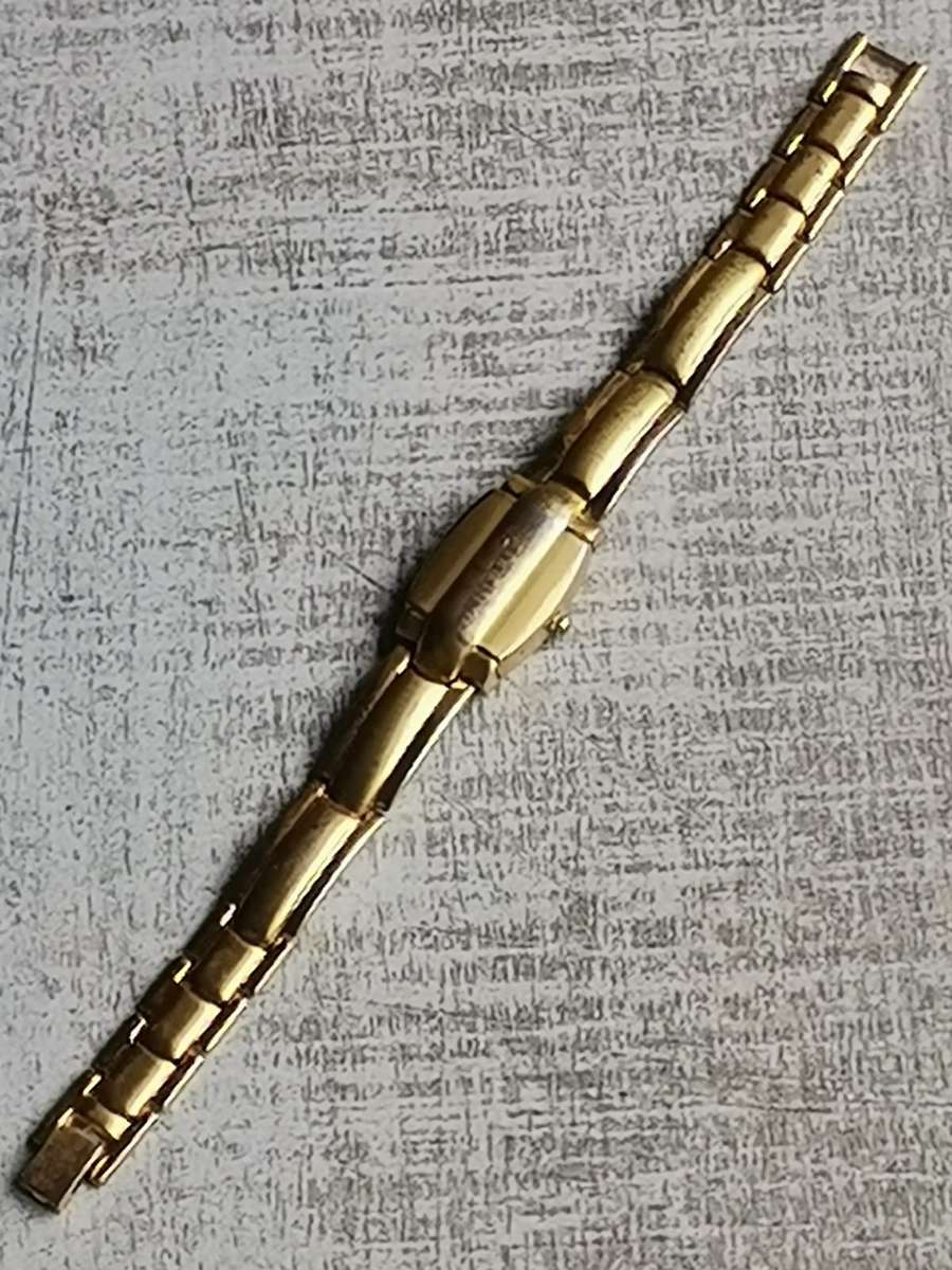 LADIES ANNETTE SLIDING WATCH IN EXCELLENT WORKING CONDITION