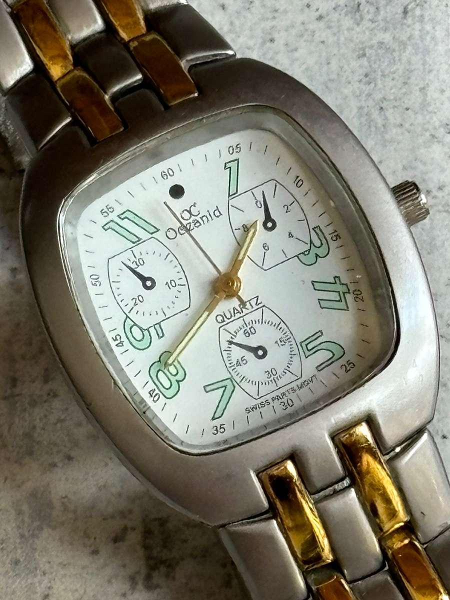 MENS OCEANIC STAINLESS STEEL WATCH IN EXCELLENT WORKING CONDITION