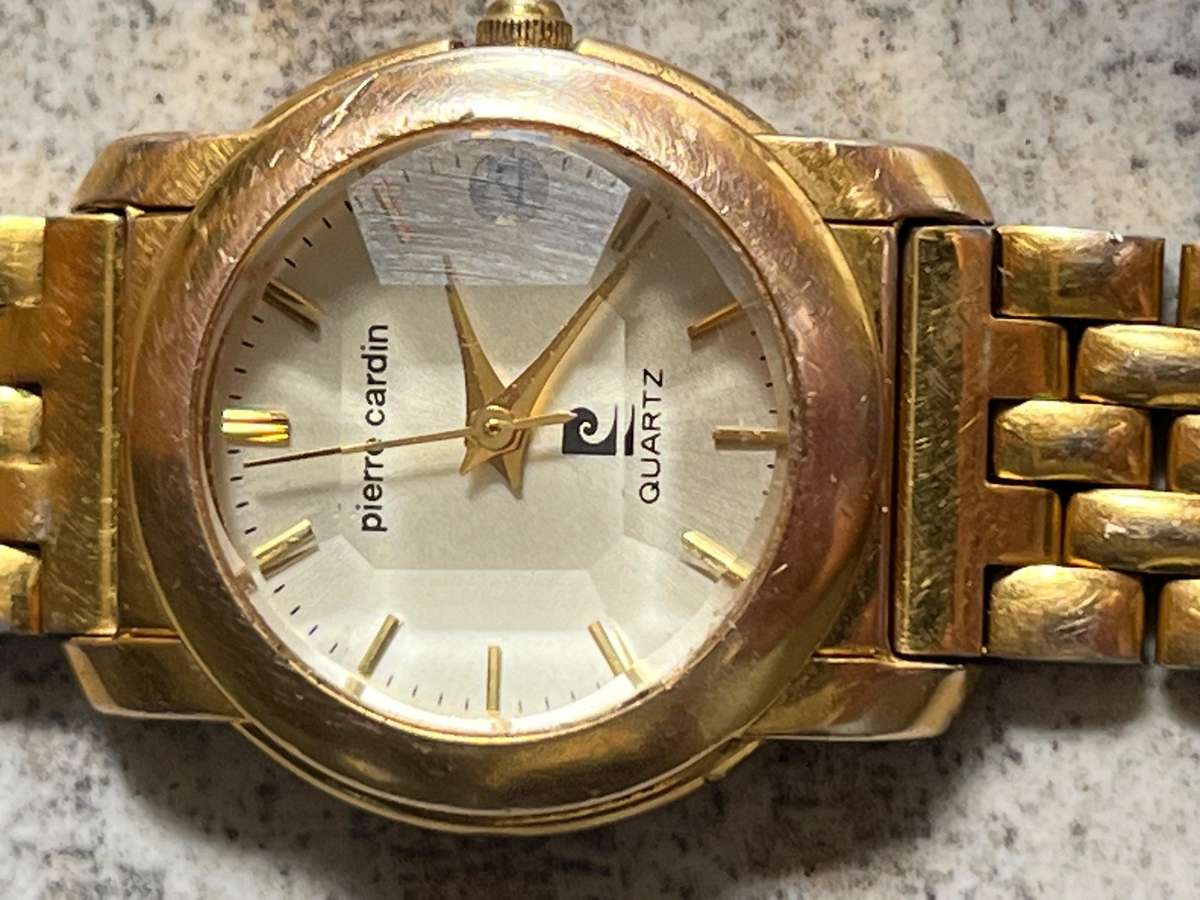 LADIES PIERRE CARDIN GOLD PLATED WATCH IN EXCELLENT WORKING CONDITION