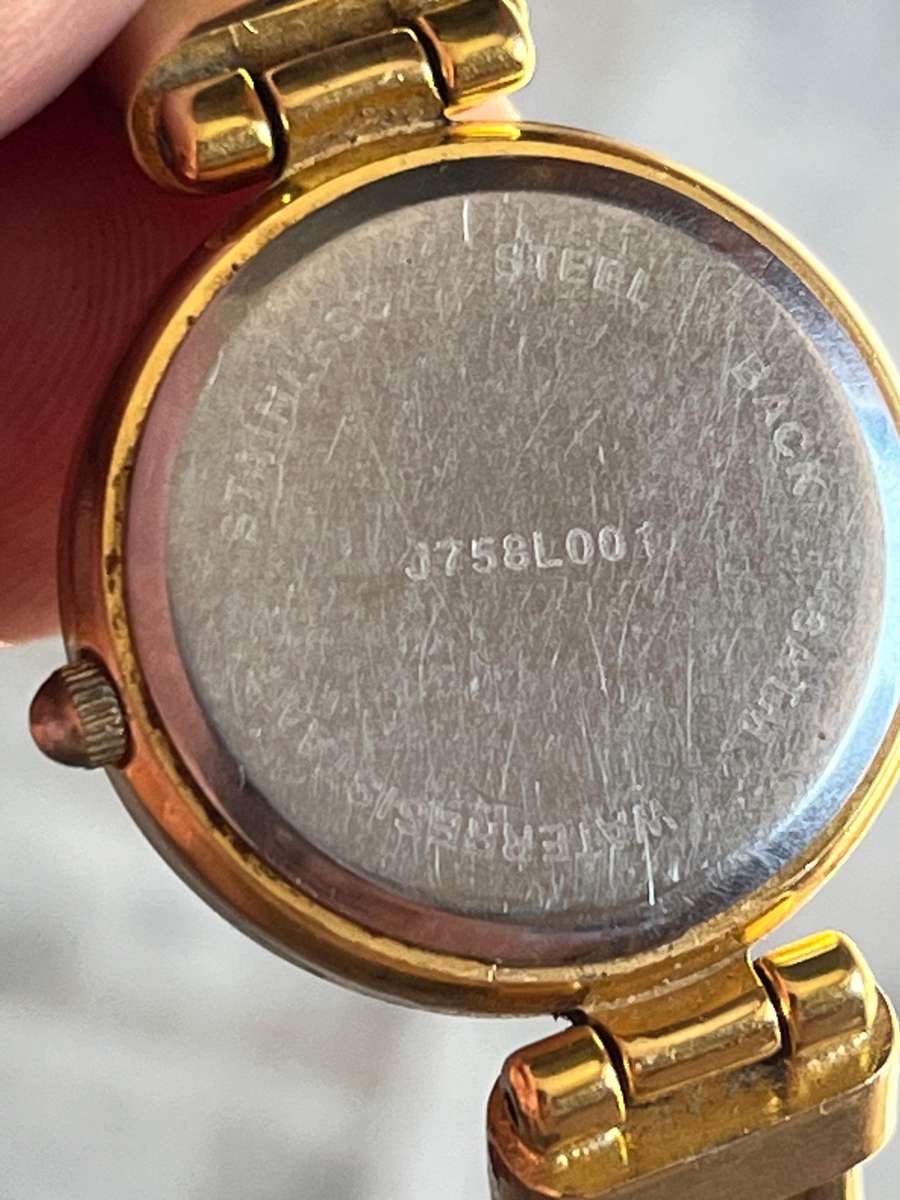 LADIES STUNNING BUREN GOLD PLATED WATCH IN EXCELLENT WORKING CONDITION