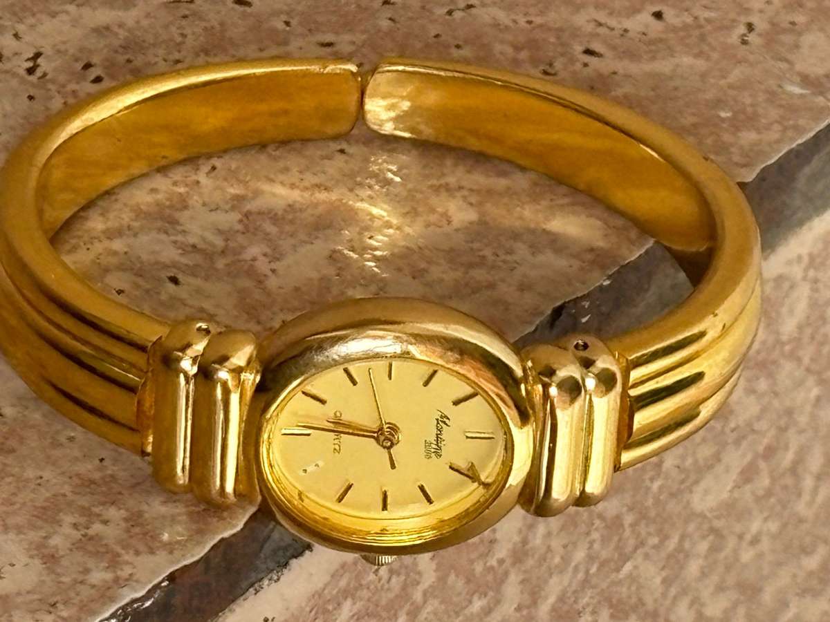 LADIES GOLD MORTIMA 2000 WATCH IN EXCELLENT WORKING CONDITION