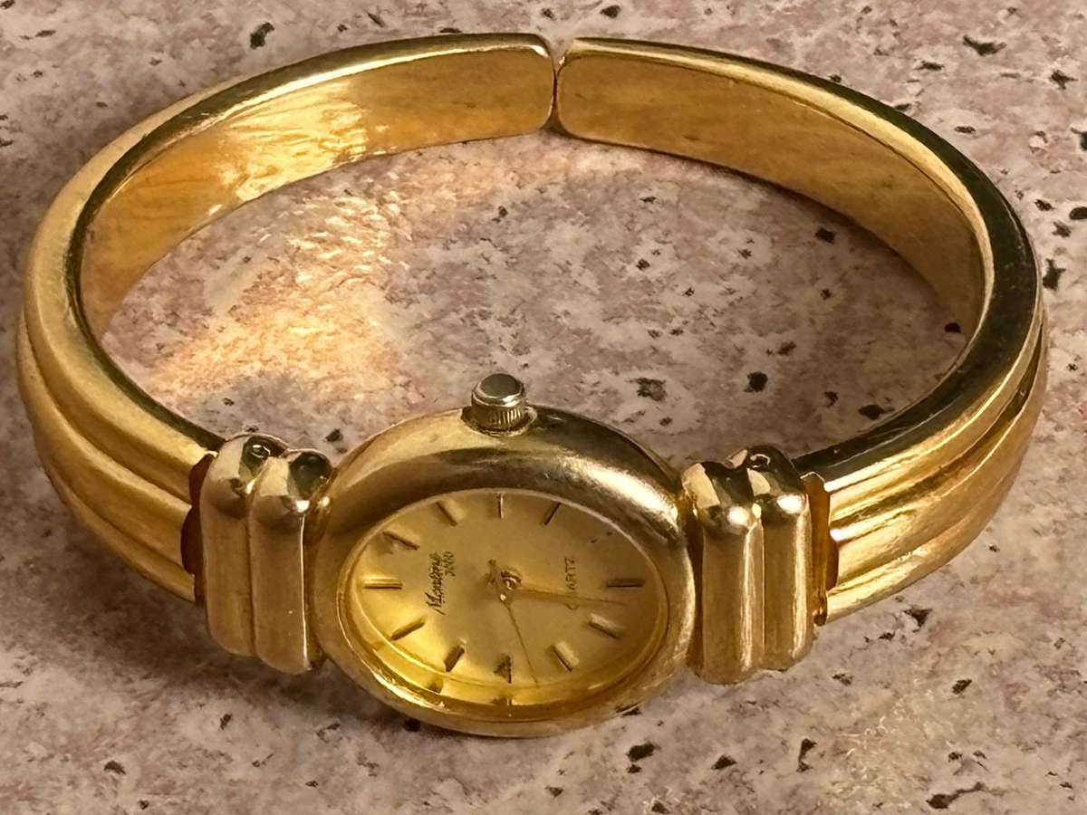 LADIES GOLD MORTIMA 2000 WATCH IN EXCELLENT WORKING CONDITION