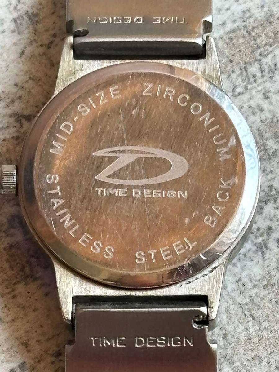STUNNING LADIES TIME DESIGN WATCH IN EXCELLENT WORKING CONDITION