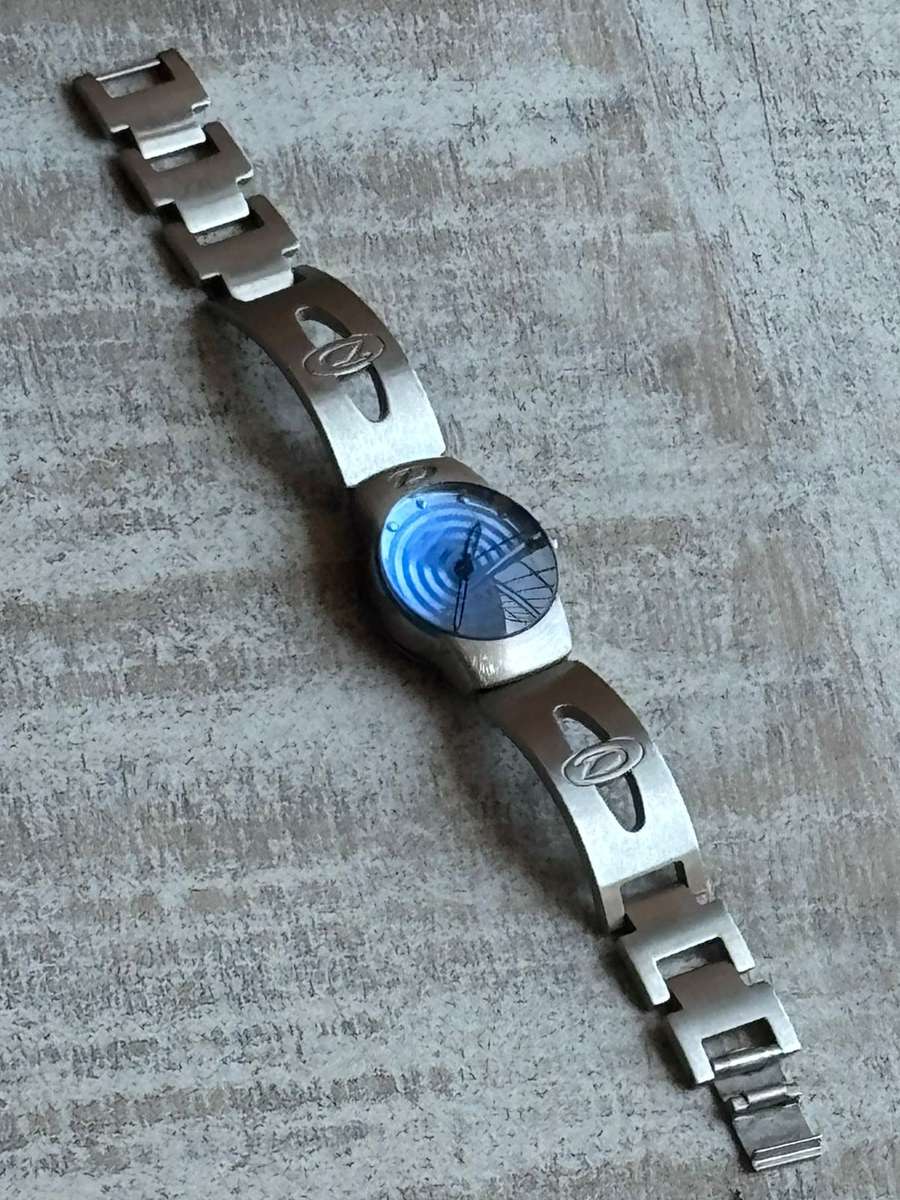 STUNNING LADIES TIME DESIGN WATCH IN EXCELLENT WORKING CONDITION