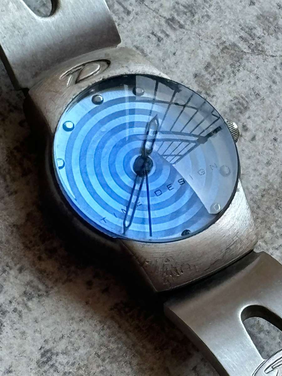 STUNNING LADIES TIME DESIGN WATCH IN EXCELLENT WORKING CONDITION