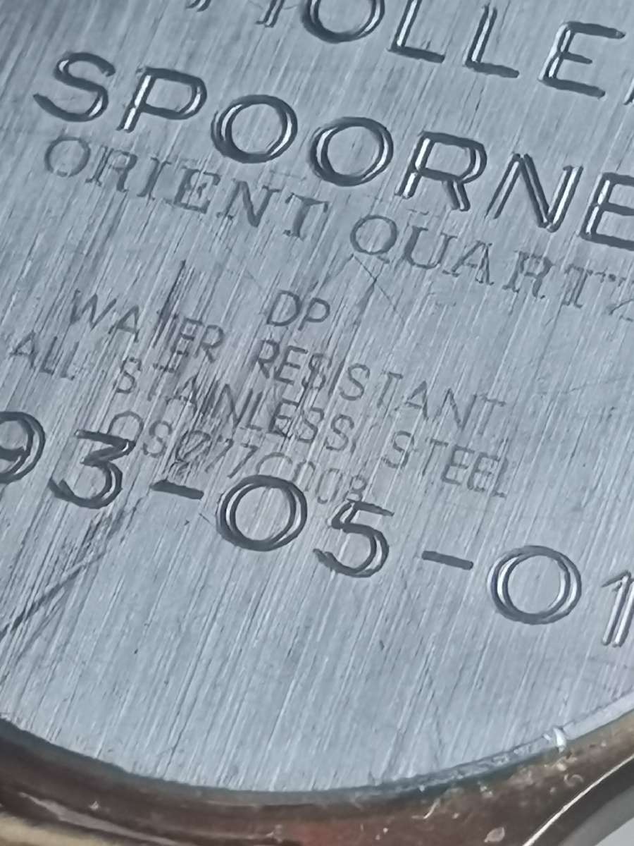 VINTAGE MENS ORIENT GOLD PLATED QUARTZ WATCH IN EXCELLENT WORKING CONDITION