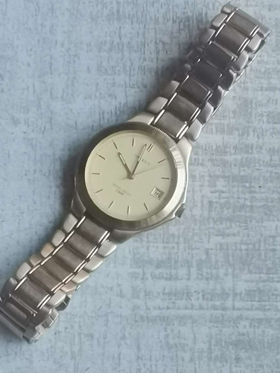 VINTAGE MENS ORIENT GOLD PLATED QUARTZ WATCH IN EXCELLENT WORKING CONDITION