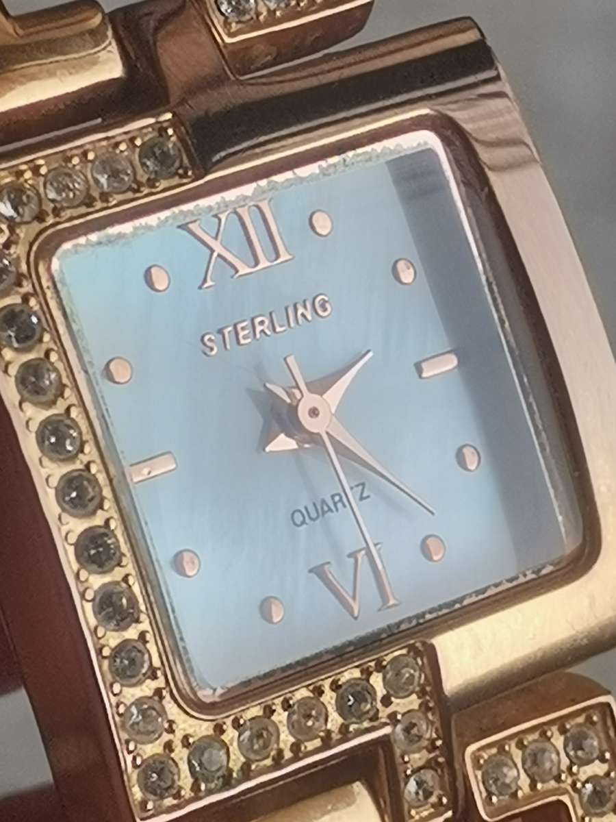 STUNNING LADIES STERLING GOLD PLATED WATCH IN EXCELLENT WORKING CONDITION