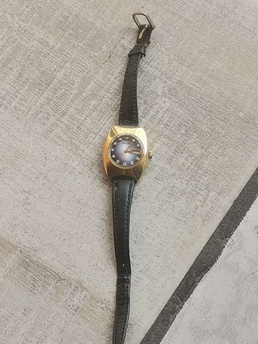 VINTAGE LADIES CITIZEN AUTOMATIC WATCH IN EXCELLENT WORKING CONDITION