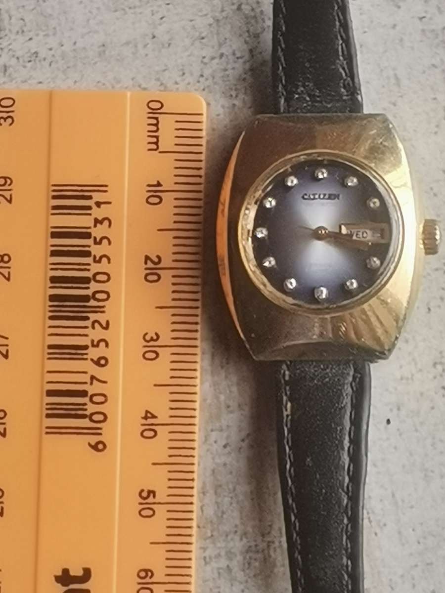 VINTAGE LADIES CITIZEN AUTOMATIC WATCH IN EXCELLENT WORKING CONDITION