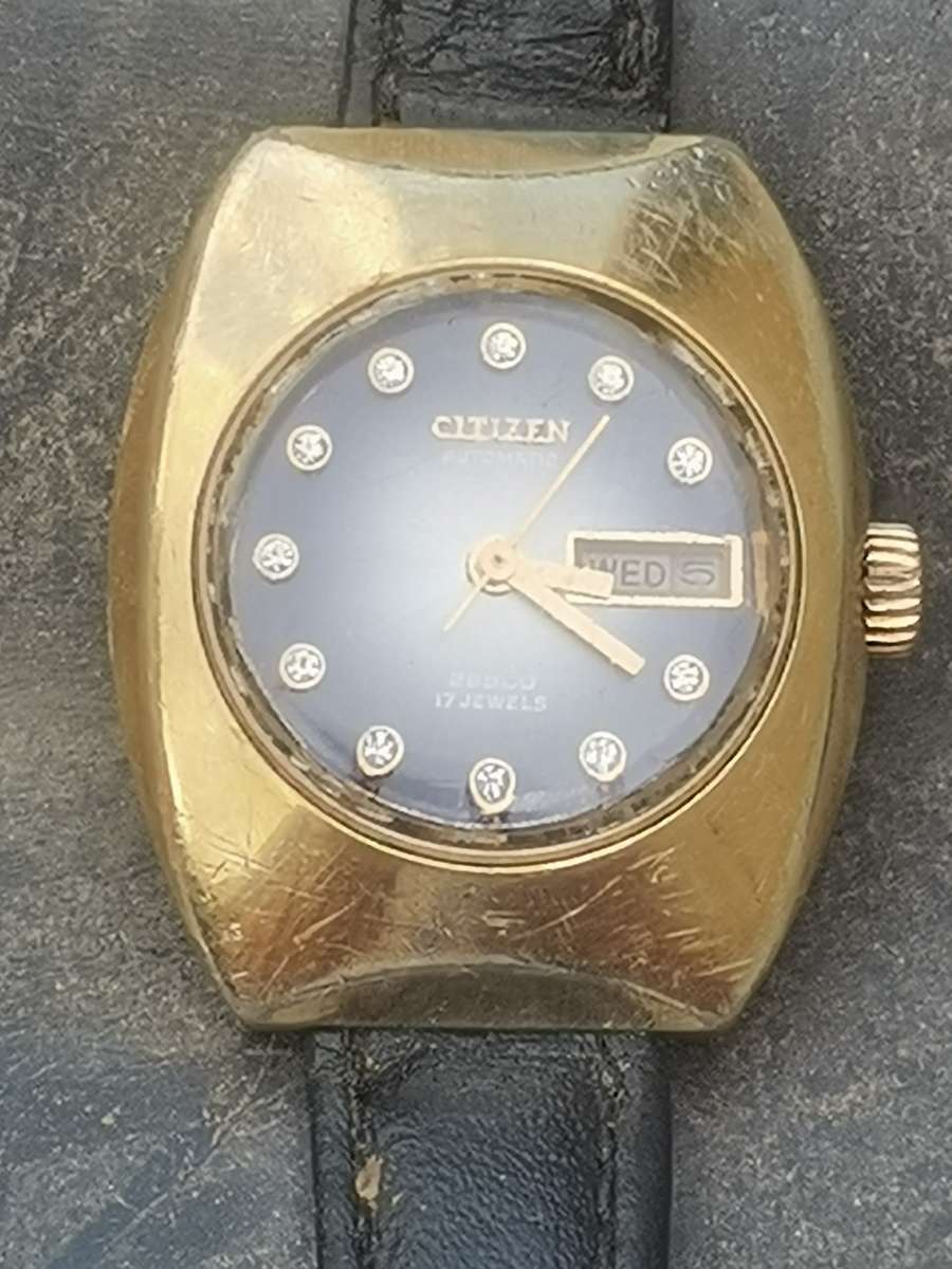 VINTAGE LADIES CITIZEN AUTOMATIC WATCH IN EXCELLENT WORKING CONDITION