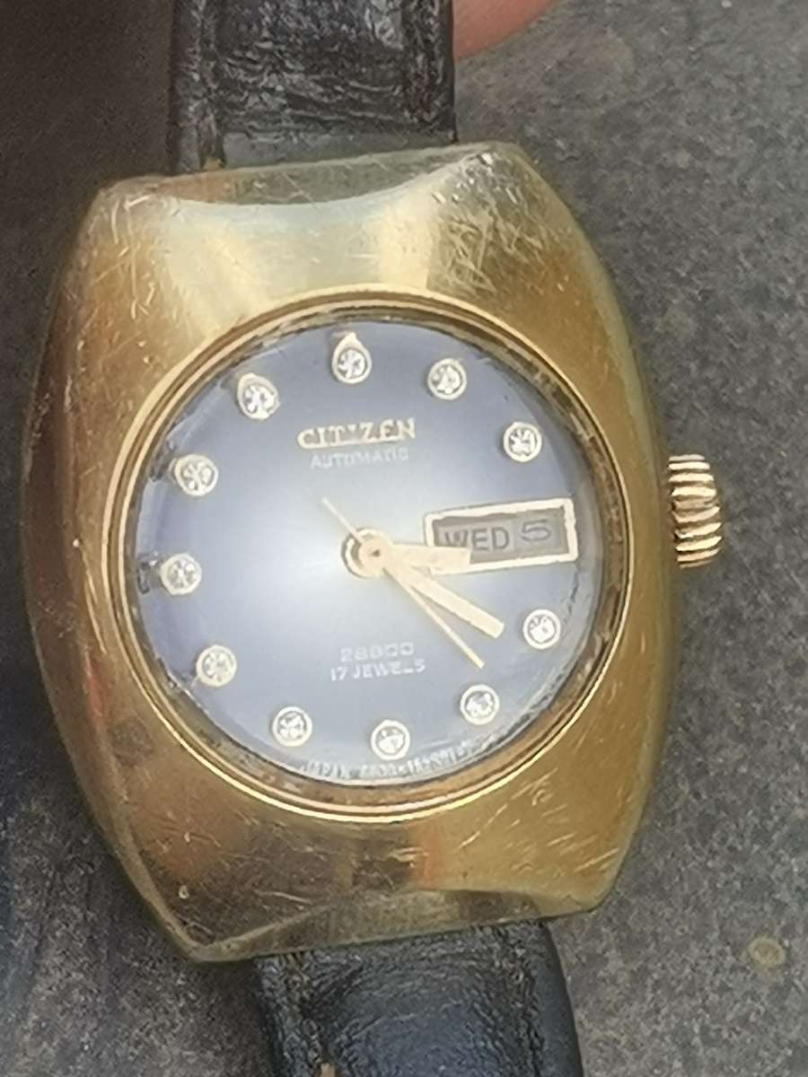 VINTAGE LADIES CITIZEN AUTOMATIC WATCH IN EXCELLENT WORKING CONDITION