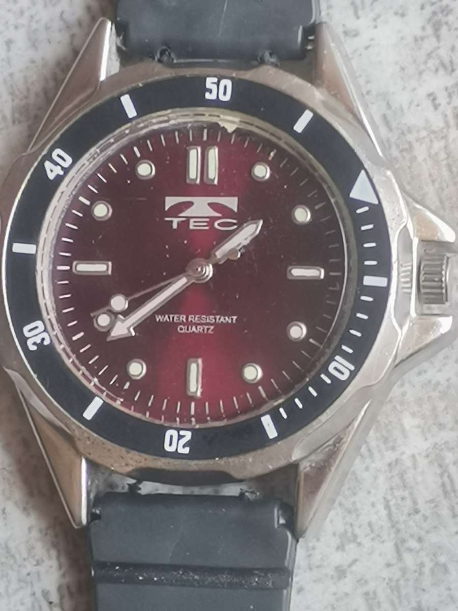 MENS LAMONTRÉ AND TEC WATCHES BOTH IN EXCELLENT WORKING CONDITION - BIDDING FOR BOTH