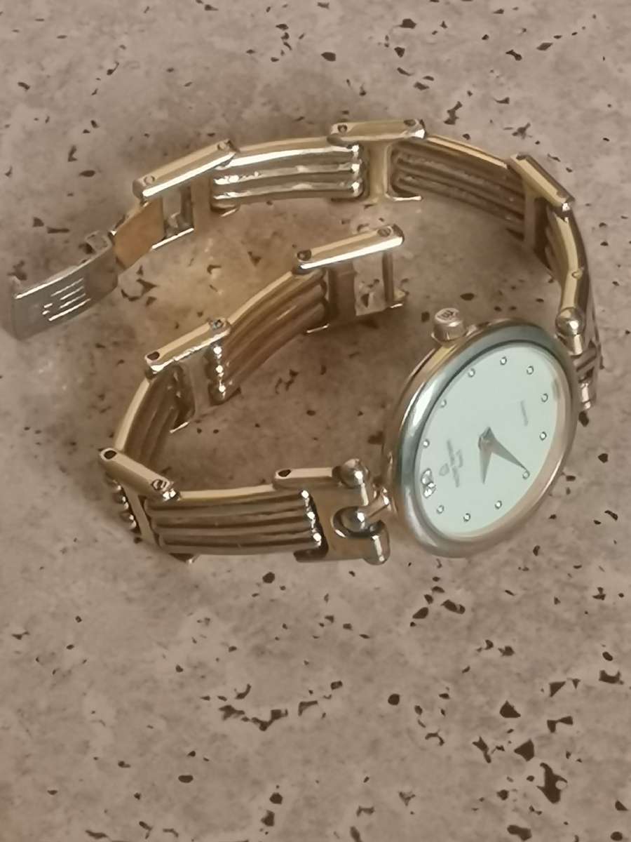 MICHEL HERBELIN LADIES QUARTZ WATCH IN EXCELLENT WORKING CONDITION