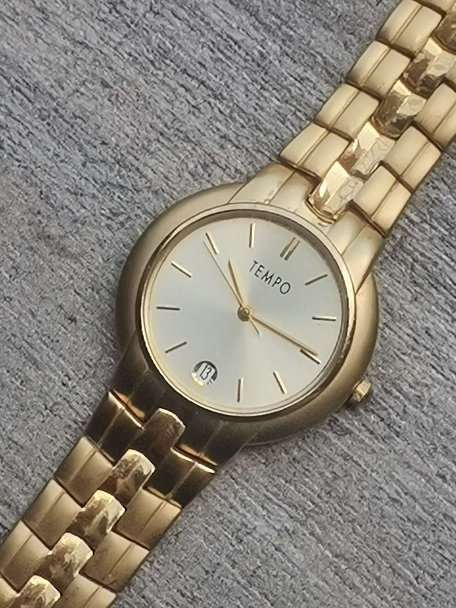 STUNNING MENS GOLD TEMPO WATCH IN EXCELLENT WORKING CONDITION