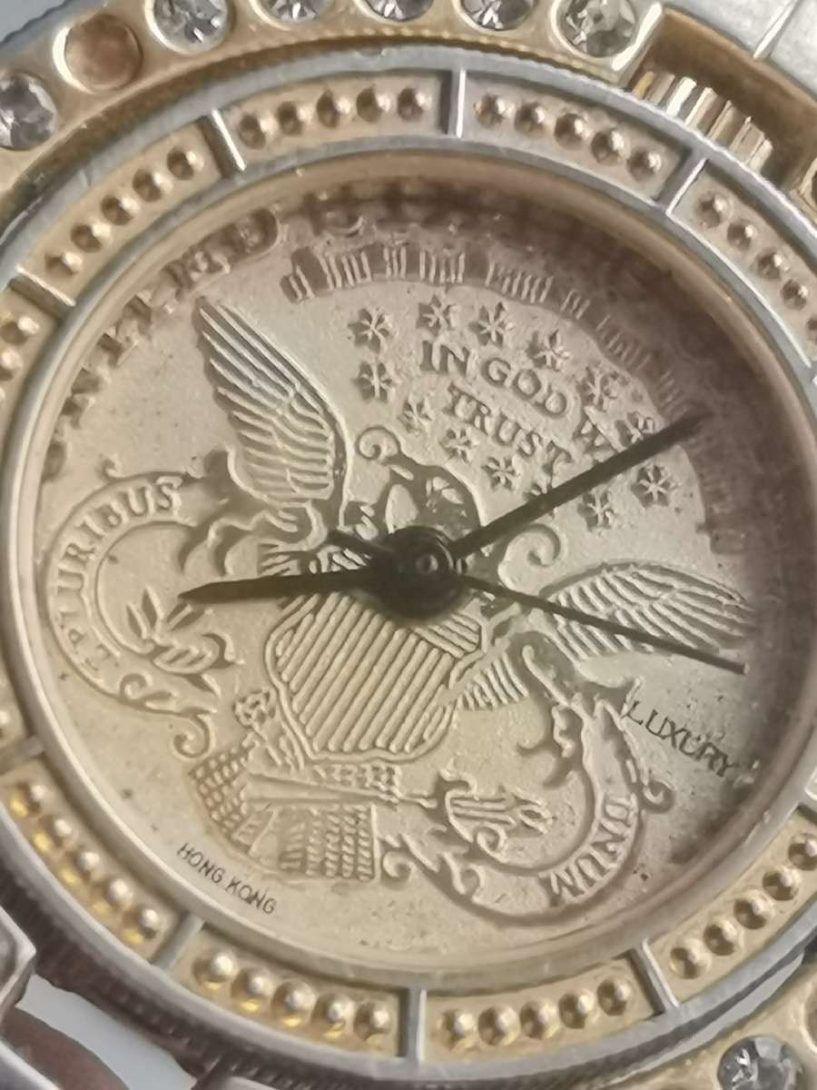 STUNNING LADIES WATCH SET BOTH IN EXCELLENT WORKING CONDITION - BIDDING FOR BOTH